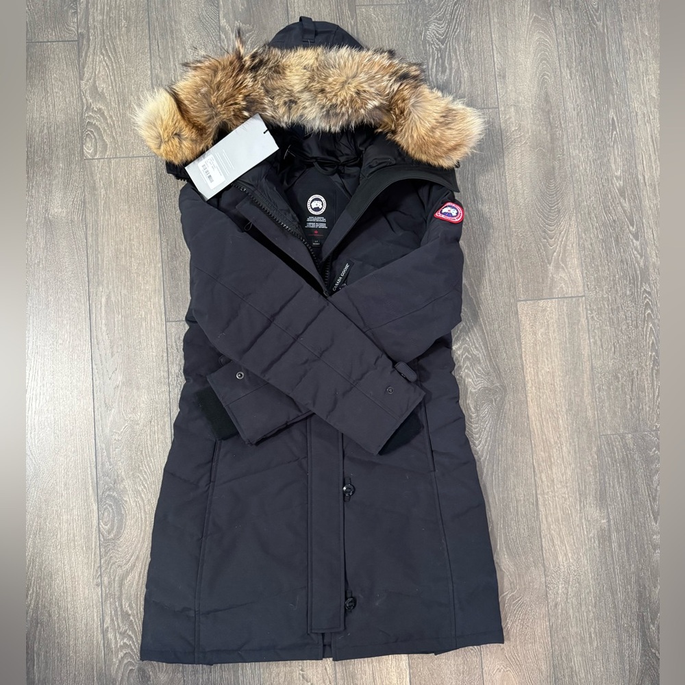 BNWT Canada Goose Lorette parka with Fur